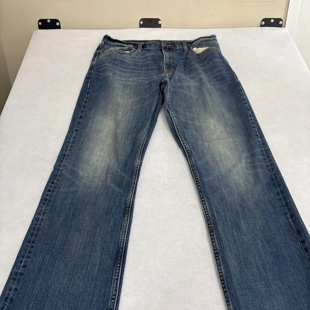 Banana Republic Jeans Men's 34 x 34 Straight Leg Medium Denim